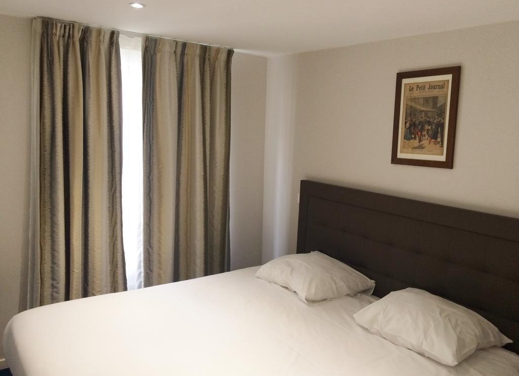 Hotel Savoy パリ 部屋 写真