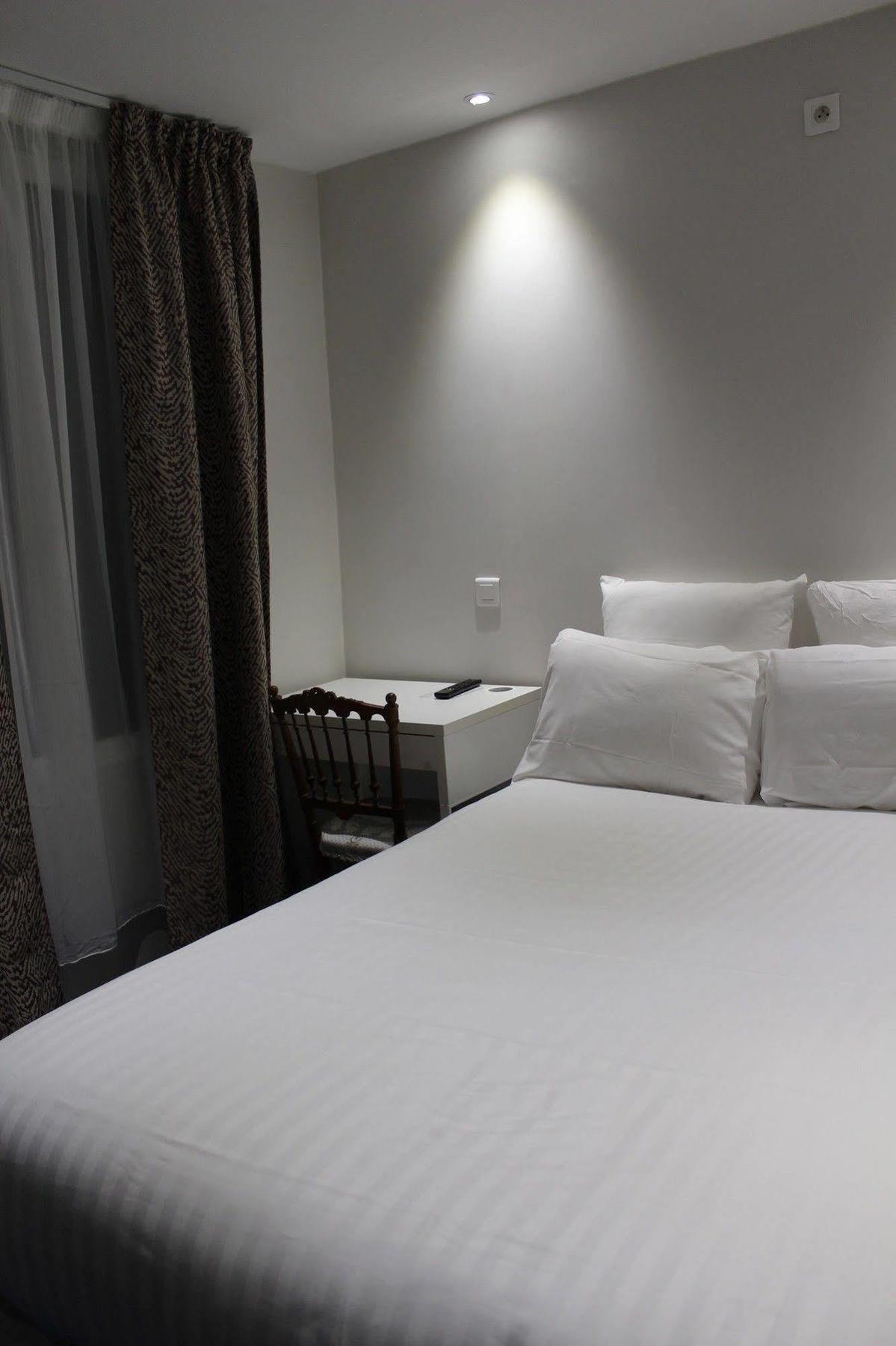 Hotel Savoy パリ エクステリア 写真