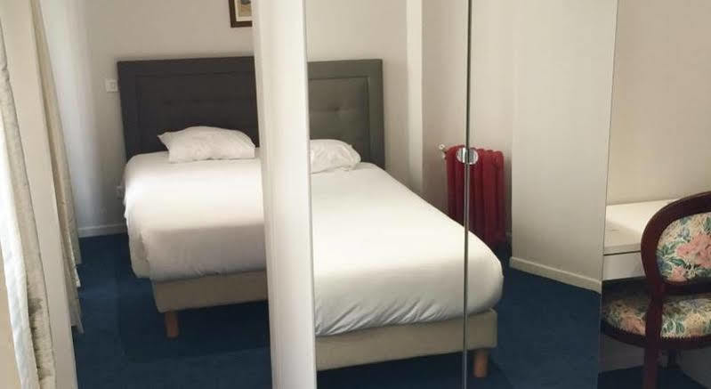 Hotel Savoy パリ エクステリア 写真